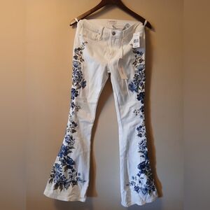 New Women's Jeans By Driftwood
